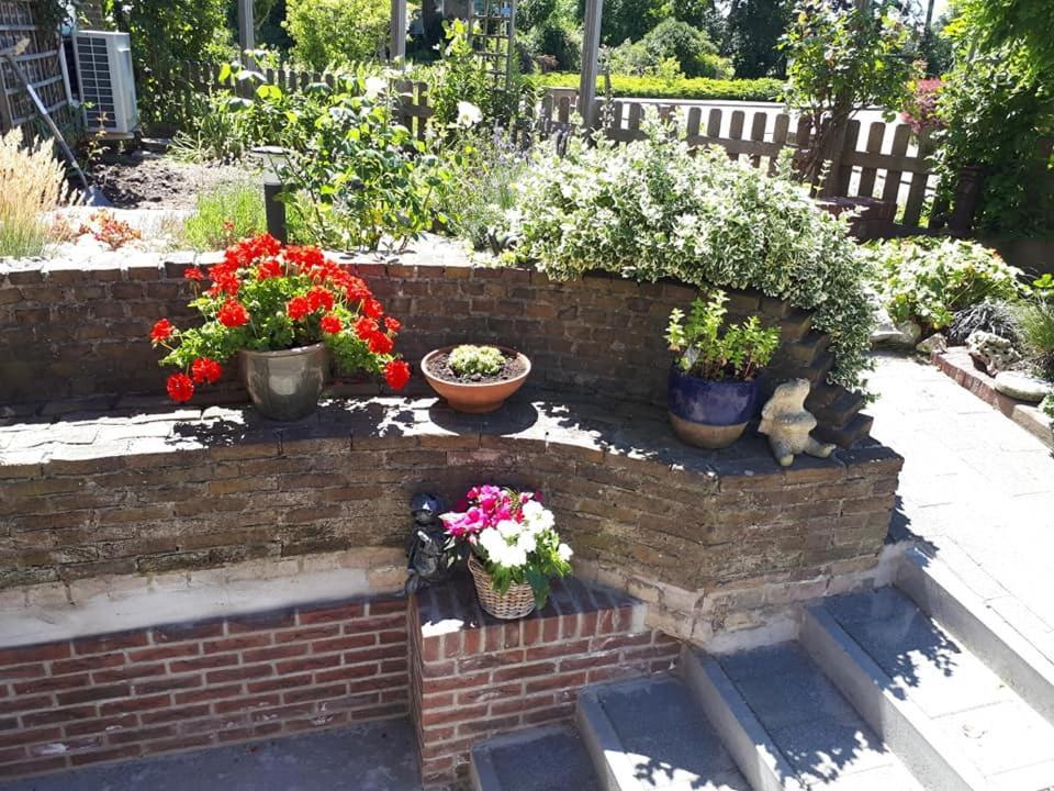 B&B De Blauwe Tulp Noord-Scharwoude Eksteriør billede