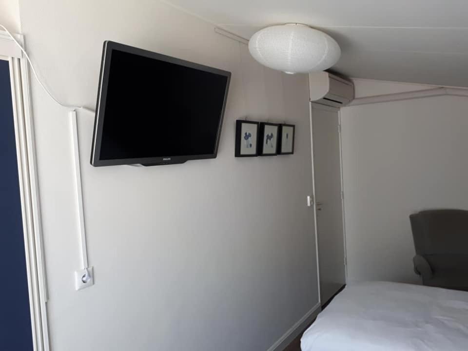B&B De Blauwe Tulp Noord-Scharwoude Eksteriør billede